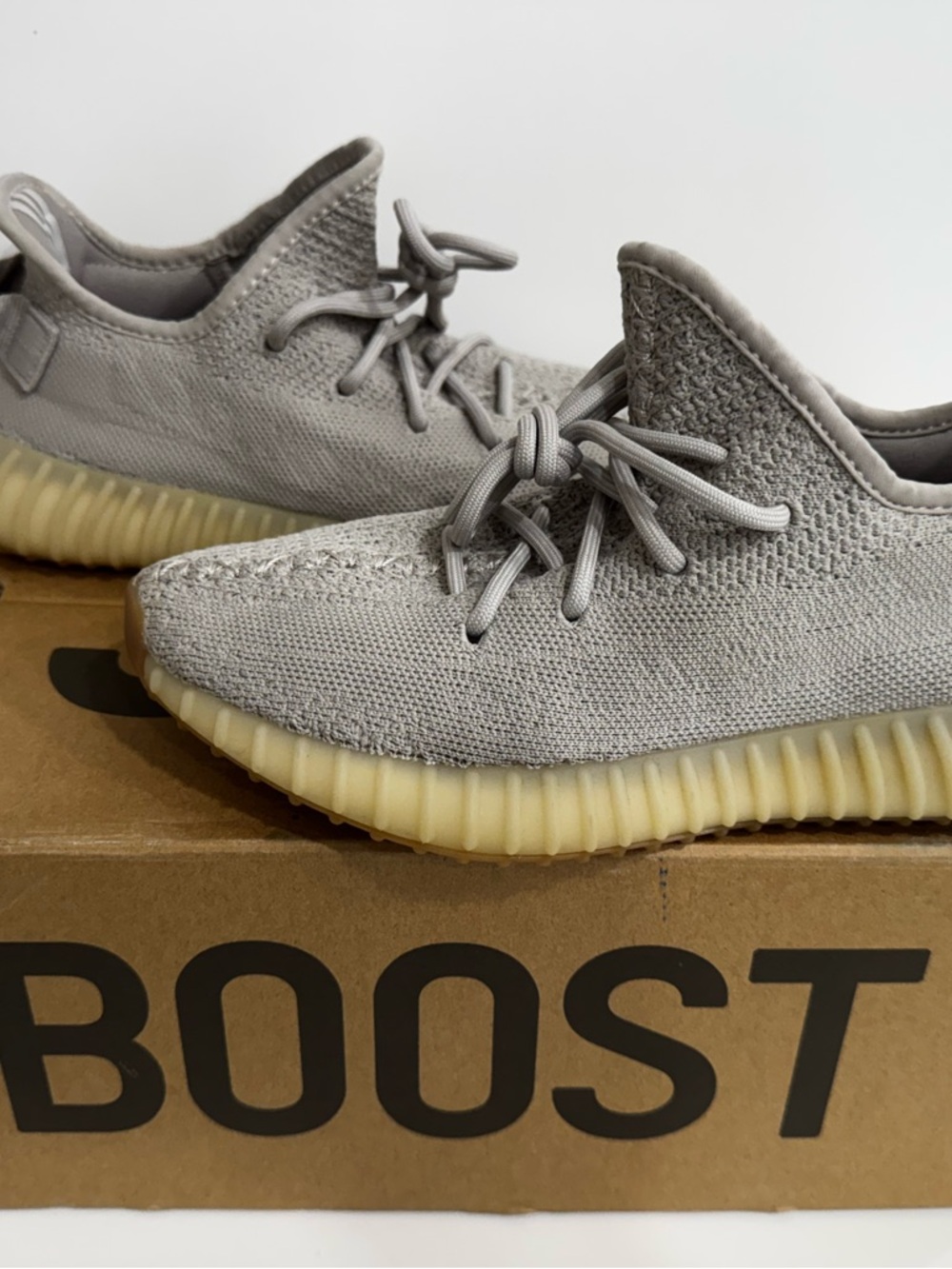 Adidas Yeezy Boost 350 V2 Sesame size 7M (Pre-Owned)